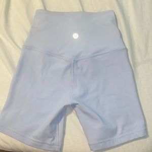 Pretty much new Lulu lemon shorts selling because I dislike the double lining !
